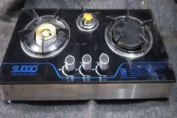 Kompor Gas Kaca 3 Tungku Suggo SG-301