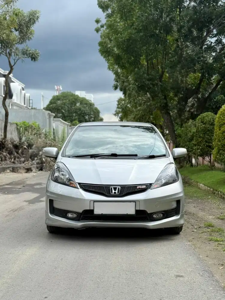 (1 Tangan) Honda Jazz RS A/T(matic) 2013 GE8