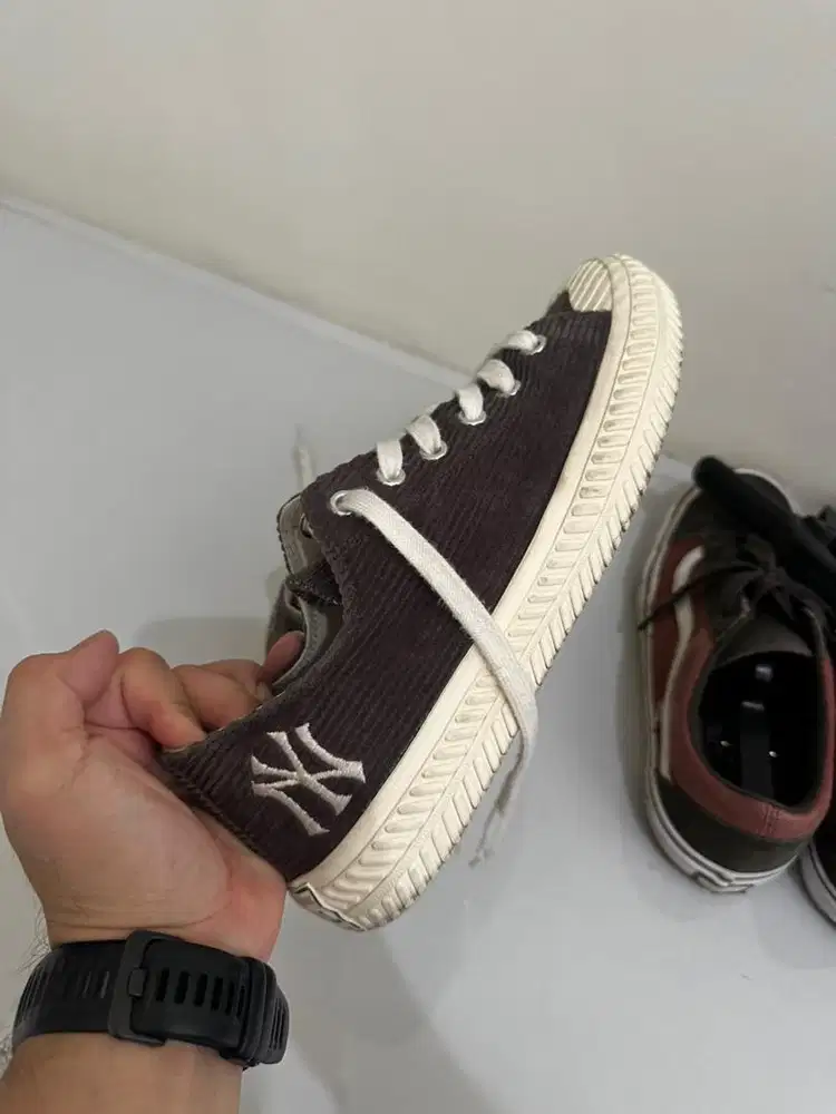 Sepatu adidas, puma, vans, converse, mlb all size 27cm