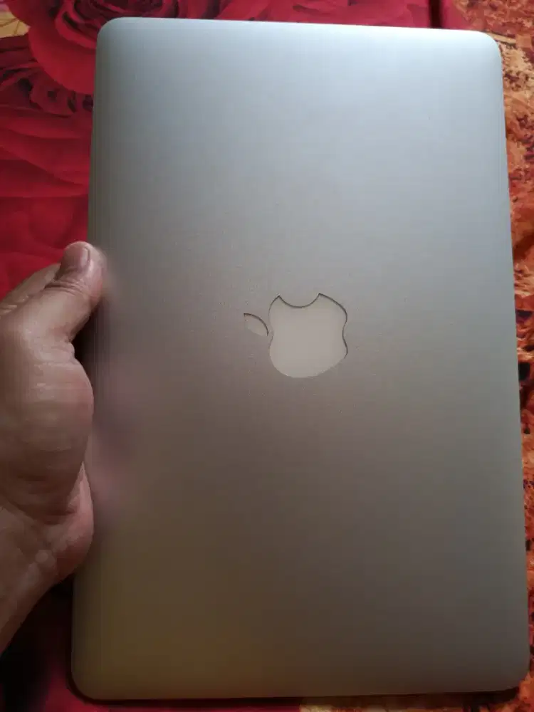 Apple MacBook Air icore 5 Os Catalina No Minus