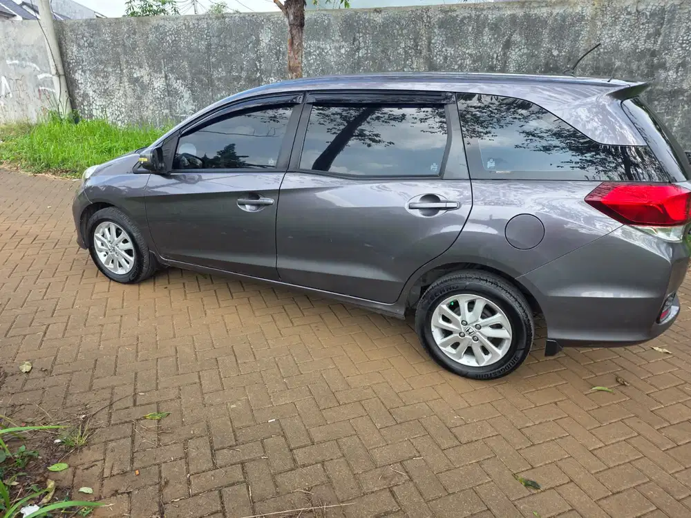 Honda Mobilio 2015 Bensin