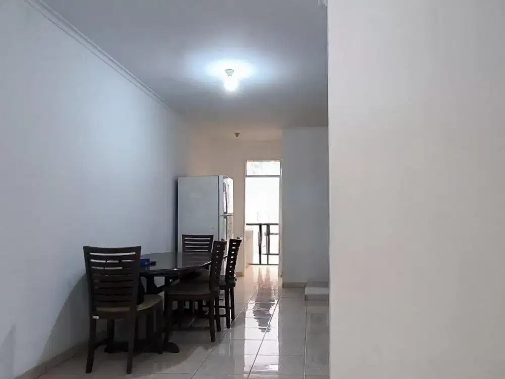 Dijual Rumah di Kelapa Gading - Lokasi Strategis