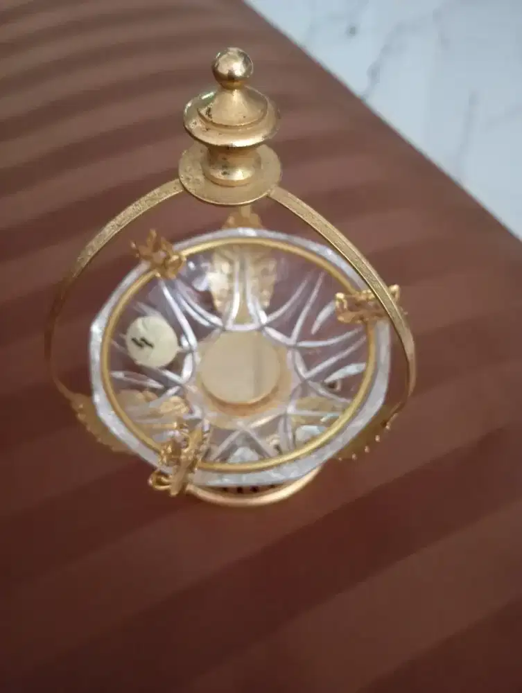 dijual kristal lapis emas 24