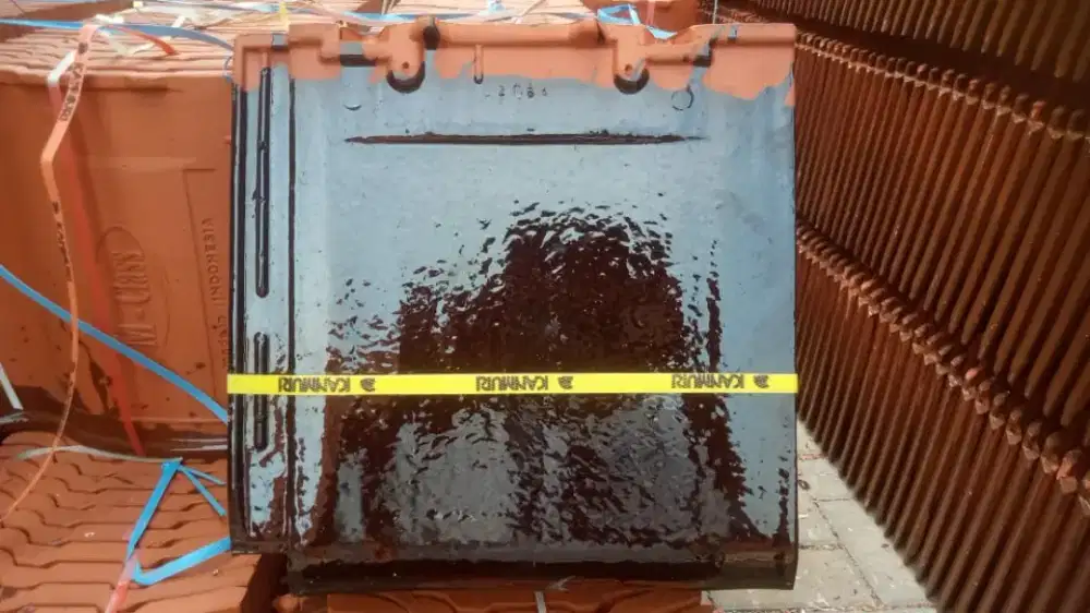 Genteng keramik kanmuri pul plat garnet kw1