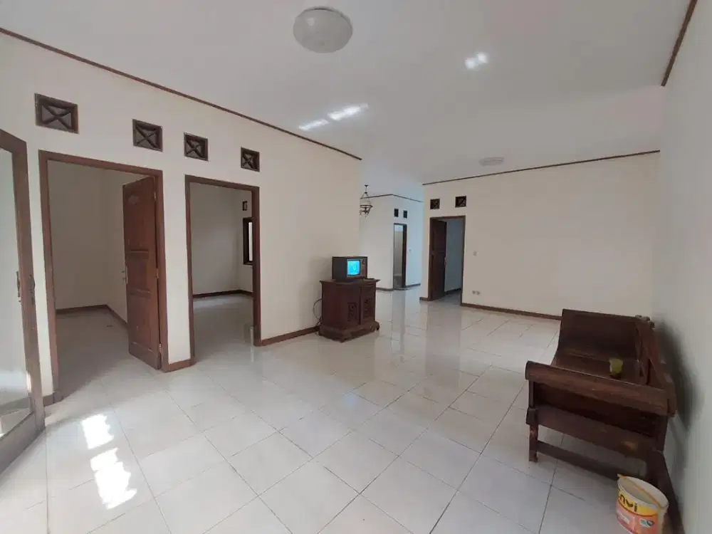 Ruko 2 Lantai Dekat ke Mainroad dan Pintu Tol di Sukamenak Raya