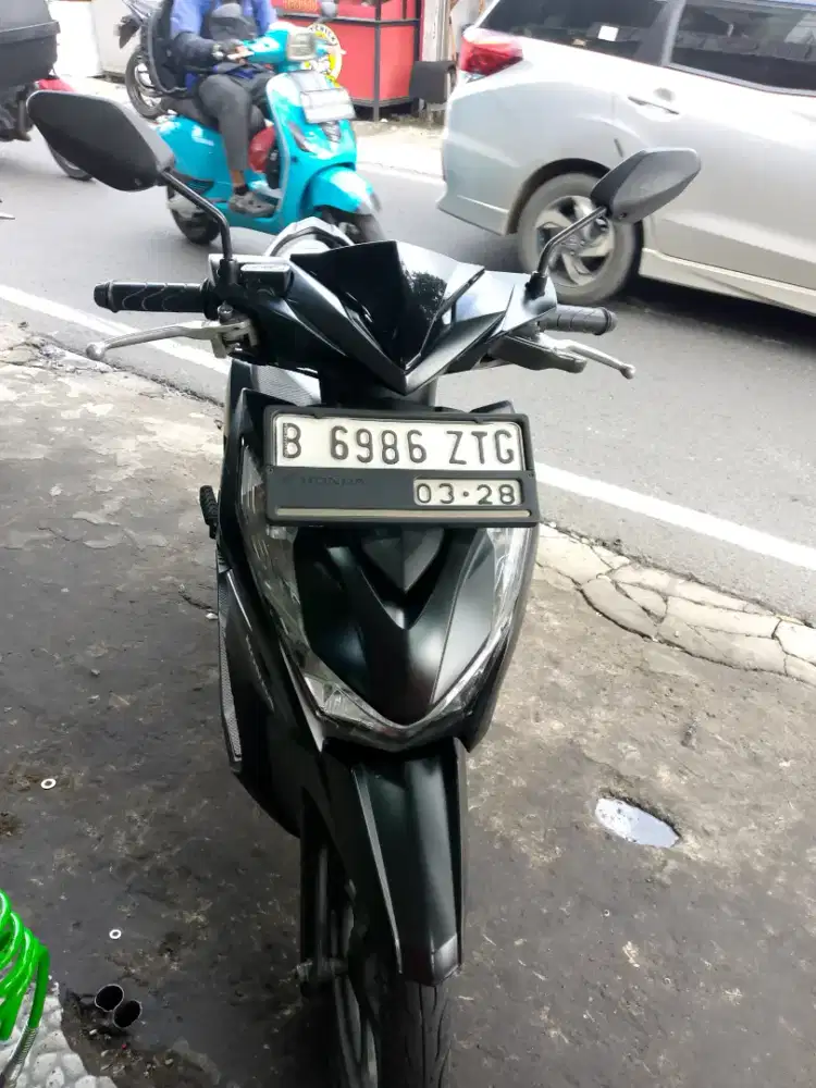 Honda beat Deluxe ISS 2022 Keyless type tertinggi