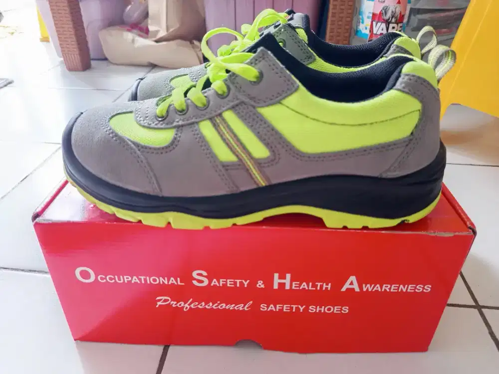 Dr.Osha sepatu Safety
