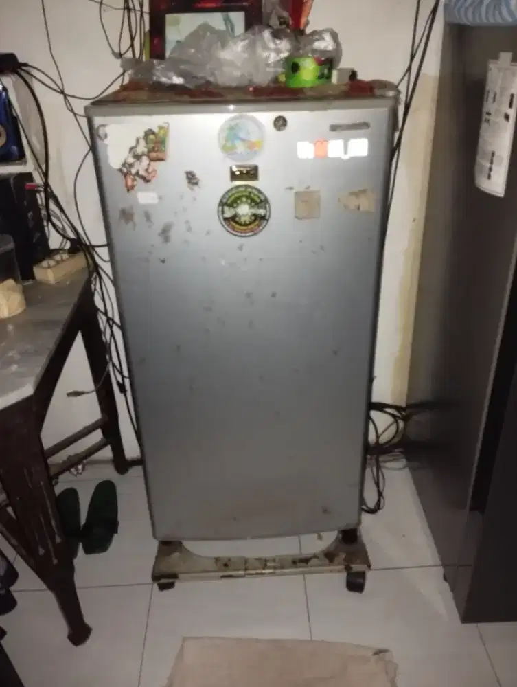 Lemari es panasonic 1 pintu