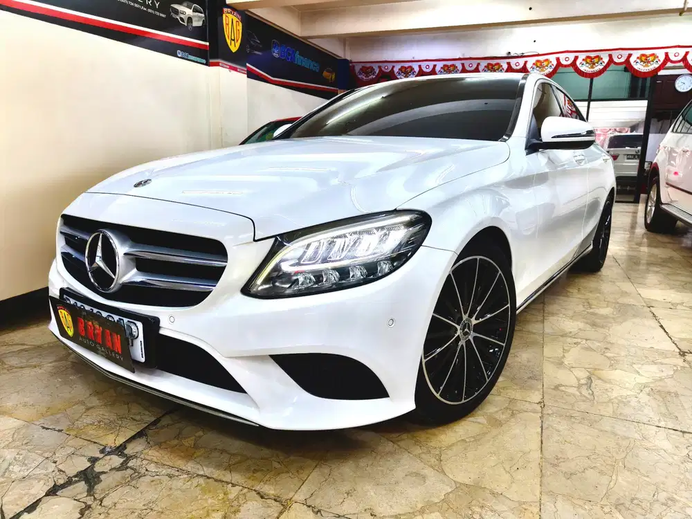 KM30RB TDP65JT MERCEDES BENZ C200 EQ BOOST ECOBOOST AMG 2019 PUTIH