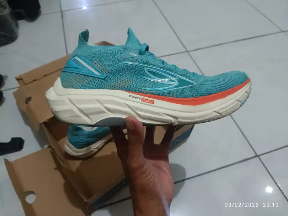 910 Nineten Khisirun size 41