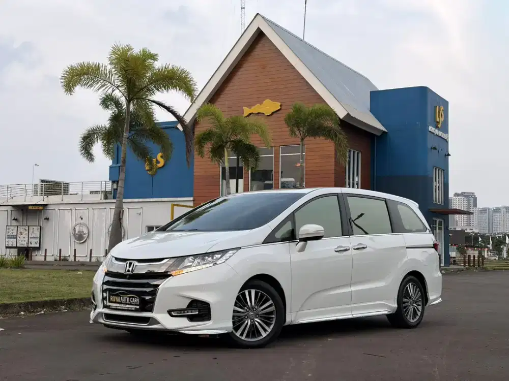 PAJAK PANJANG - Honda Odyssey 2.4 E CVT 2019 KREDIT ANGSURAN RENDAH