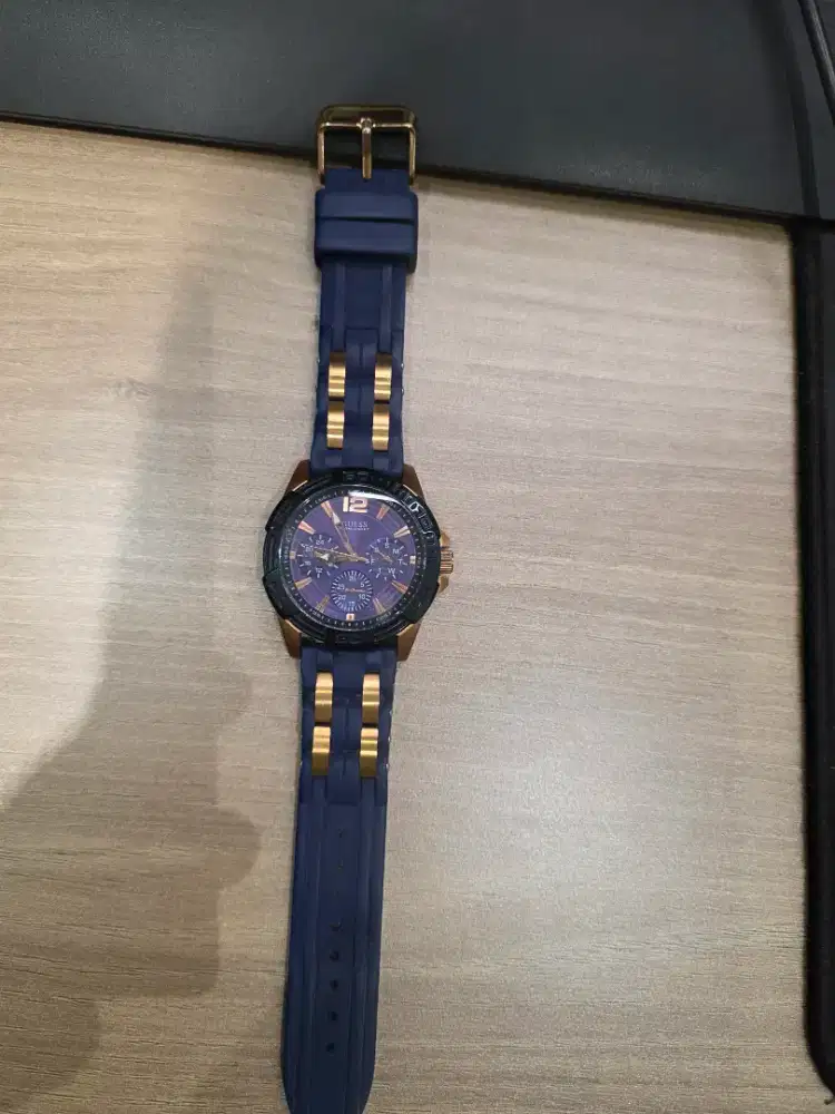 ORI Jam Tangan Pria Guess Oasis W0366G4