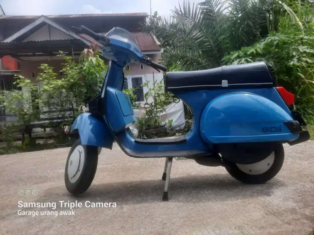 Dijual vespa Excel tahun 1995 plat B