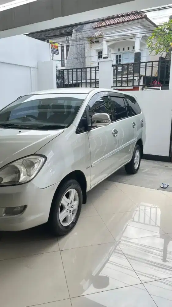 Innova 2.0 G MT 2007 sudah UERO