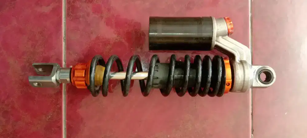 Shockbreaker tabung KTC