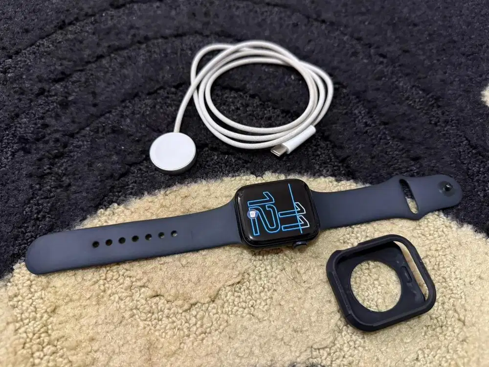 Apple watch SE gen 3 2025 midnight GPS batangan inter X/A GARANSI