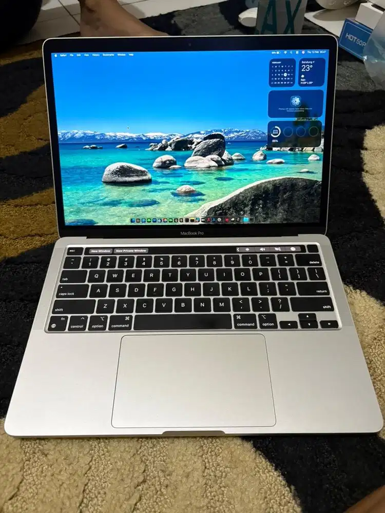 Macbook pro retina 2020 M1 CHIP silver 16/256gb touchbar batangan