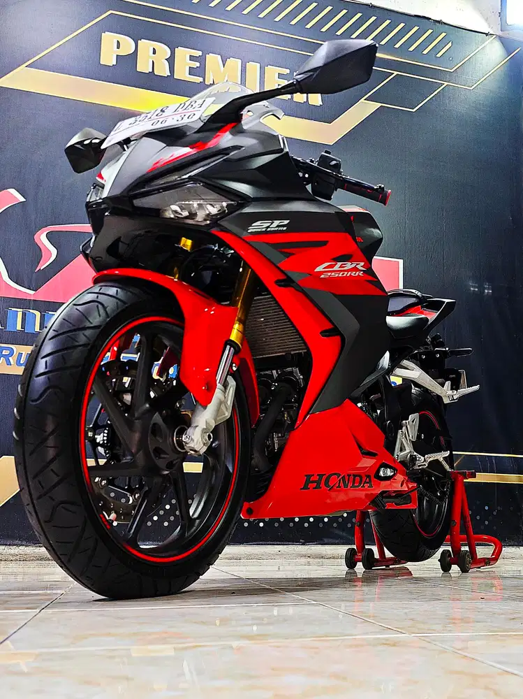 All-new CBR 250RR SP ABS QS Type tertingi km1rb.Anugerah motor rungkut