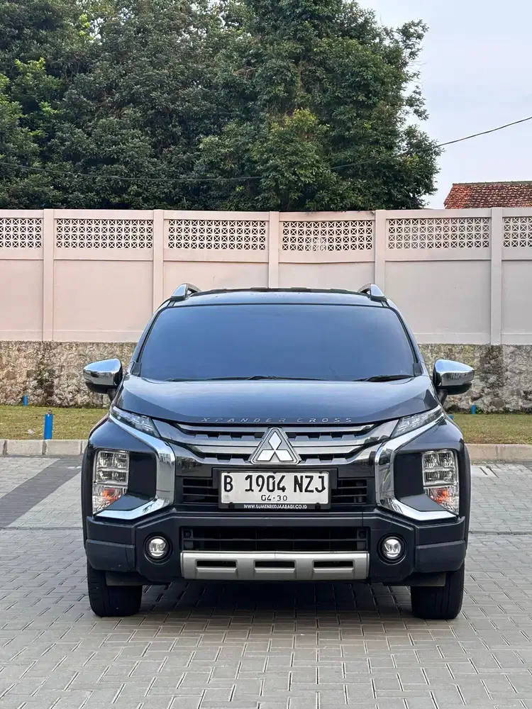 LOW KILOMETER!!! Mitsubishi xpander Cross Premium 2020
