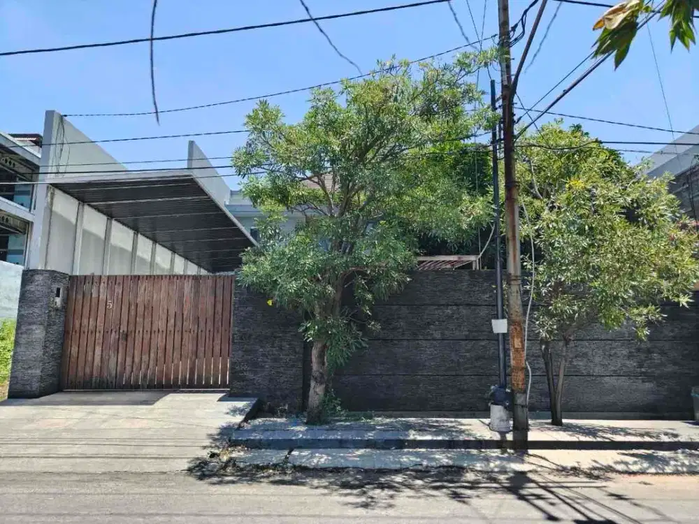 Dijual rumah raya gading pantai luas 500-an