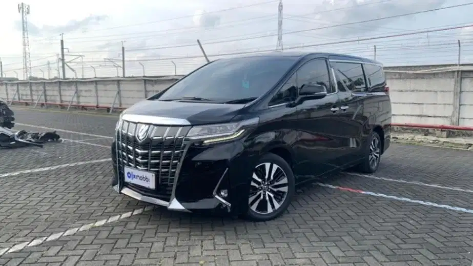 LOW DP Toyota Alphard 2.5 G Bensin-AT 2018 BOT