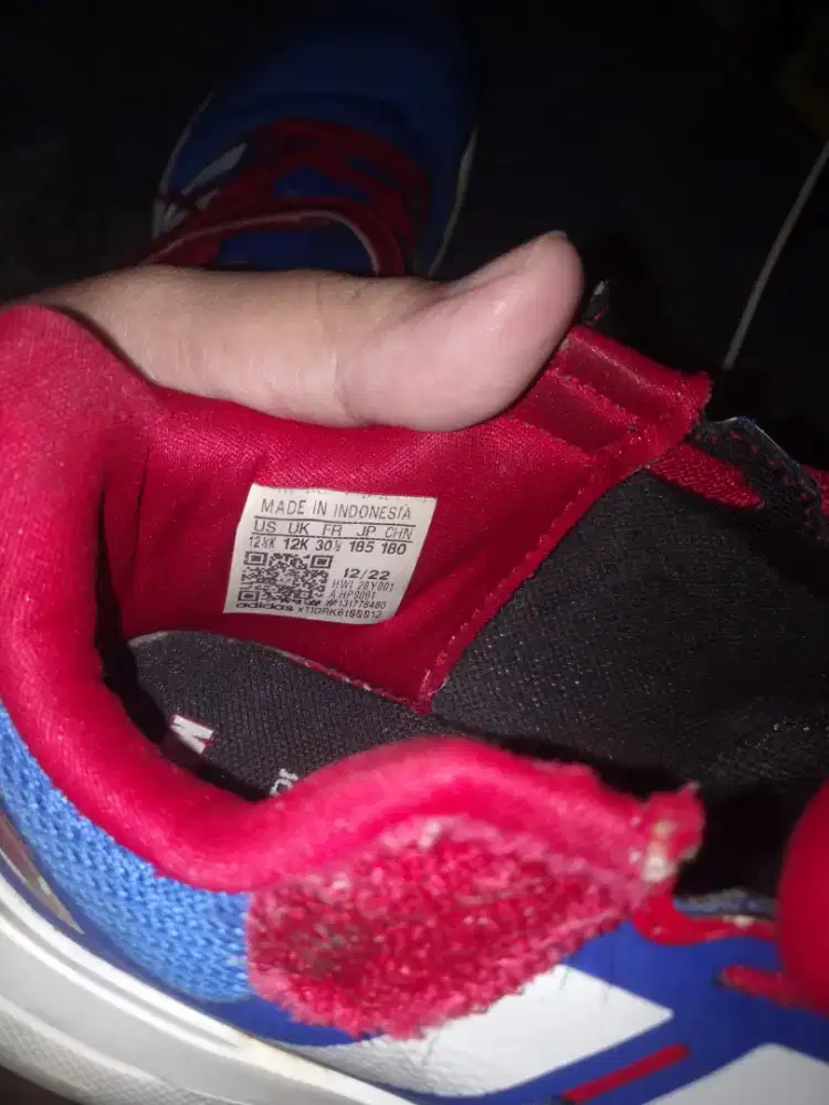Sepatu Adidas anak UK 30 stngh