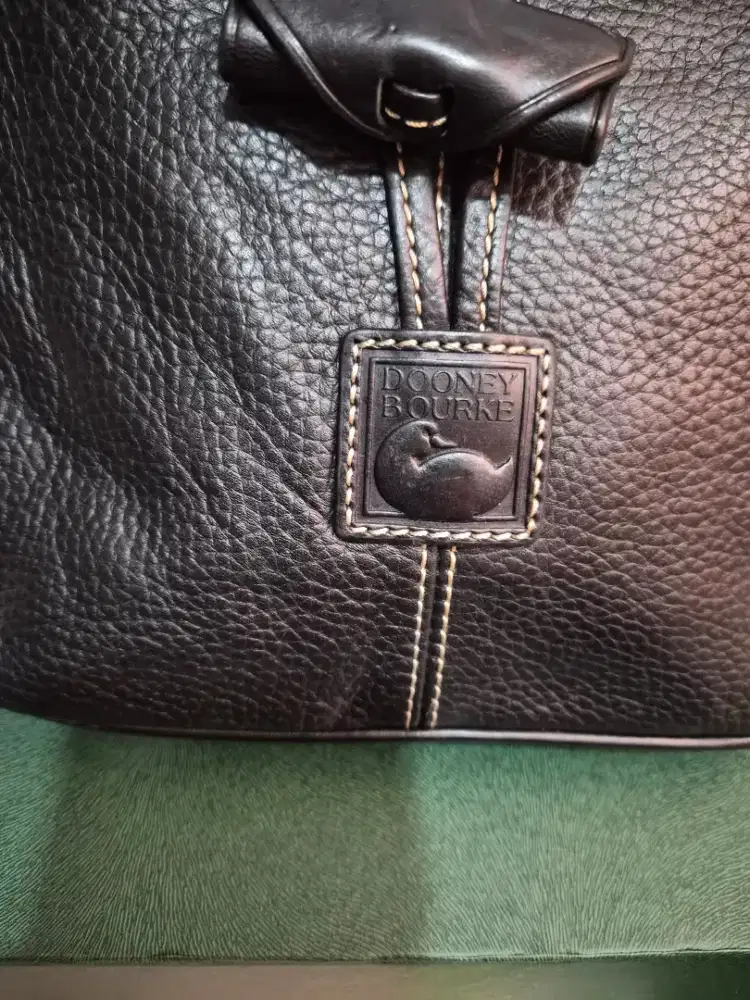 Taa kulit Dooney Bourke