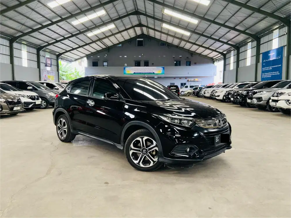 Honda HRV 1.5 E CVT 2021 / 2022 AT Matic, Sangat terawat