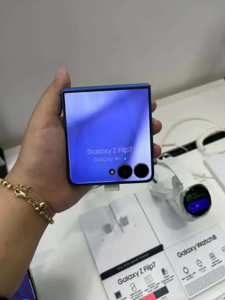 Samsung Galaxy Z flip7