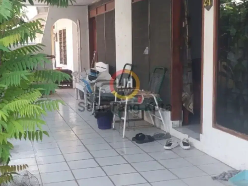 Rumah di daerah Simpang Lima