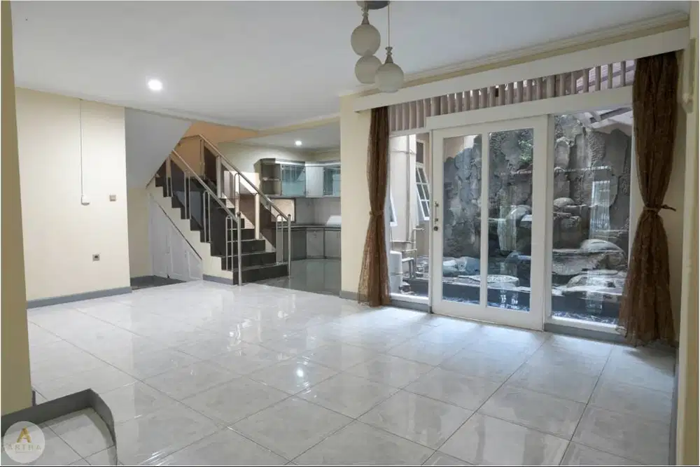 Rumah Siap Huni 2 Lantai di Antapani Bandung Dekat Pusat Perbelanjaan