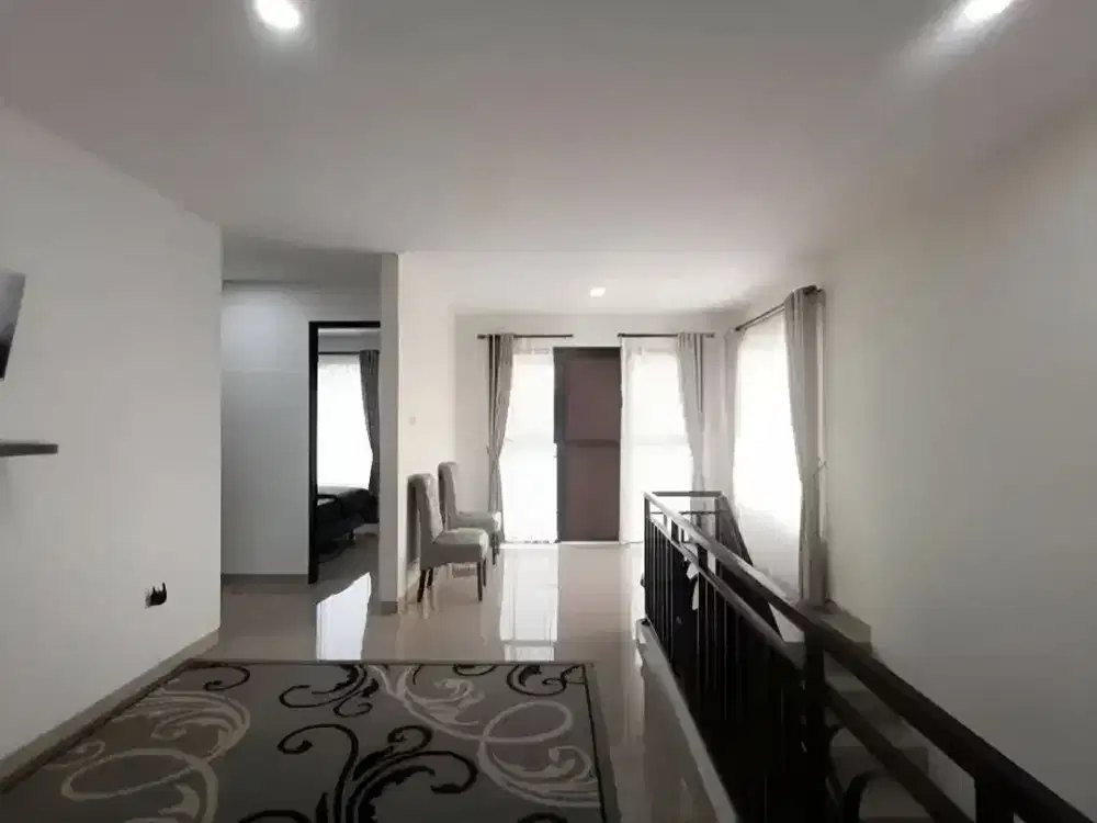 Dijual Rumah Mewah Hook Dengan Kolam Renang Siap Huni di Setiabudi Regency