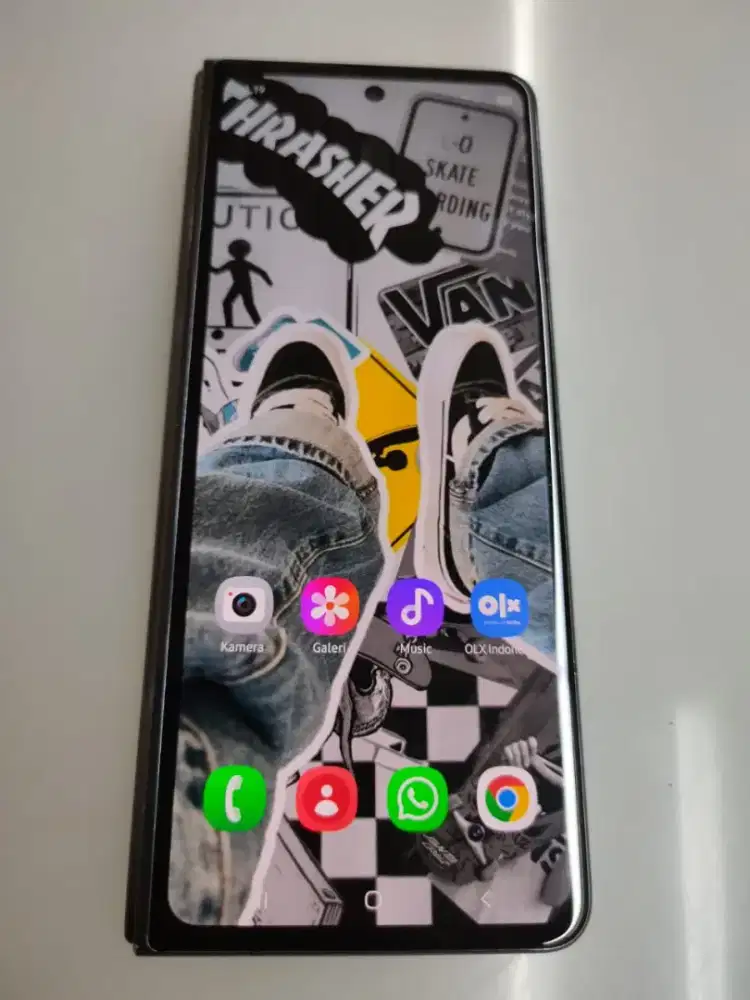 SAMSUNG FOLD 5 ( 12/512GB ) murah aja. Bisa tt