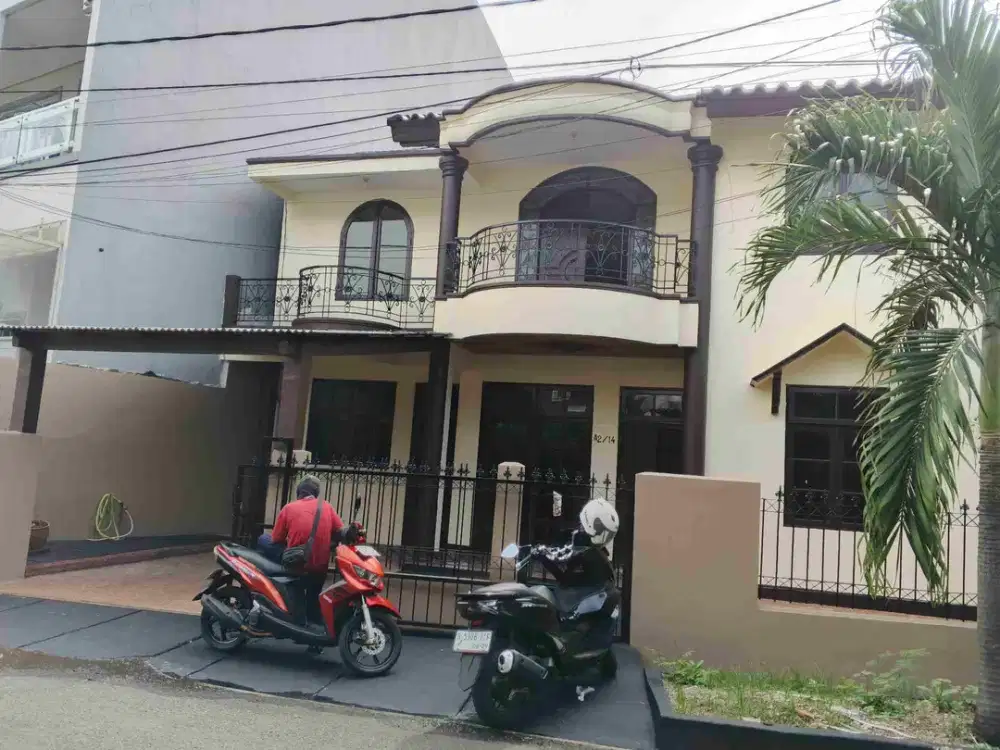 RUMAH BARU RENOV TOTAL DI BILLYMOON PONDOK KELAPA