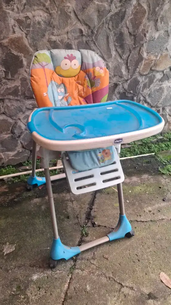 High chair chicco