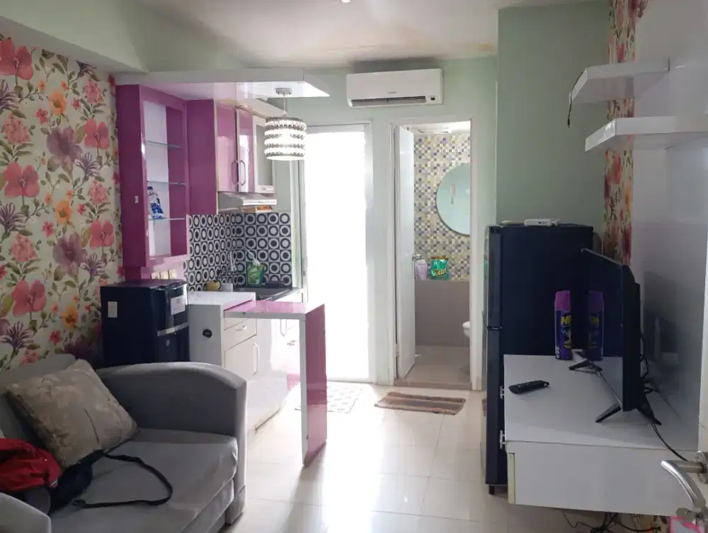 DISEWAKAN CEPAT 2 KAMAR FURNIS DIATAS MALL APARTEMEN BASSURA CITY