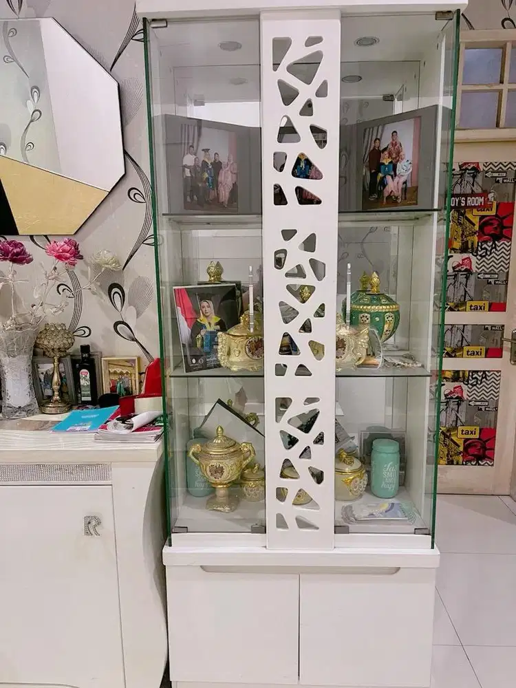 5 unit Feniture bekas dengan kondisi yg masih bagus