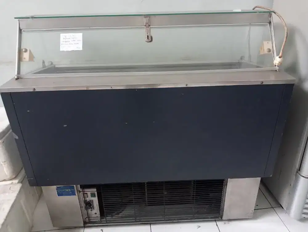 Freezer Display Es Cream