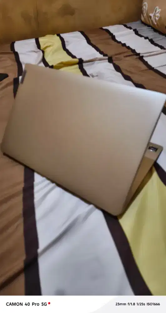 Laptop Lenovo Slim 1 14 Ryzen 3 7320U 8GB 256SSD Radeon 610M