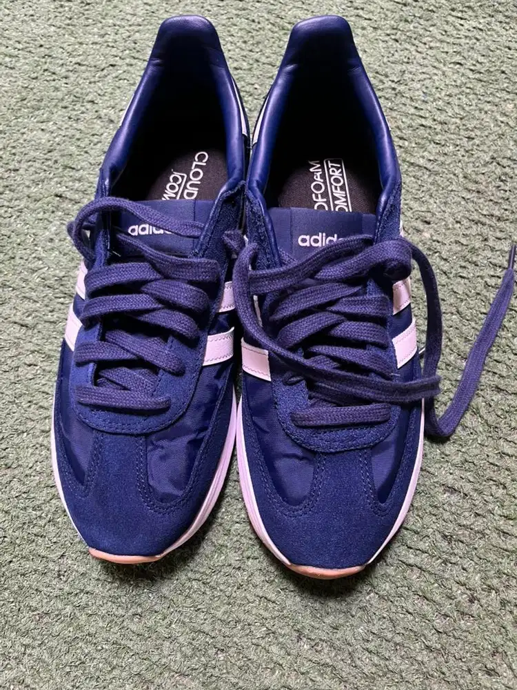 sepatu Adidas Run 70S 2.0