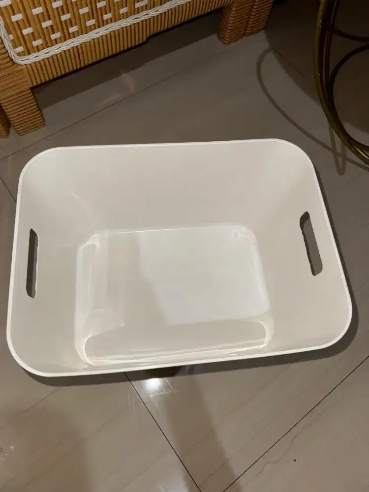 Box storage warna putih tanpa tutup