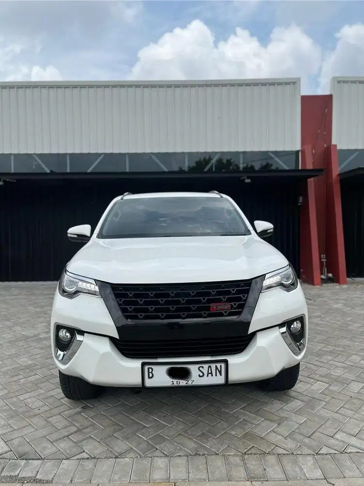 Fortuner 2.4 VRZ AT (diesel)
