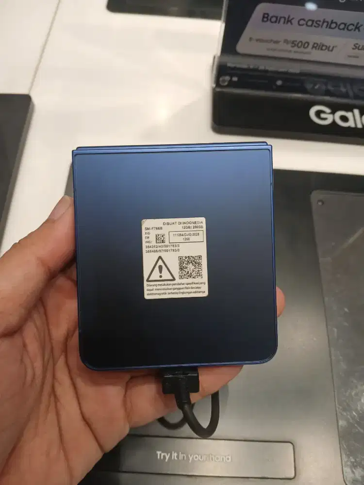 Kredit Samsung Z Flip7 Promo Triple Zero