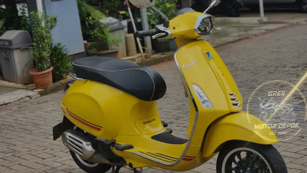 Vespa S-IGET 150 type ABS 2023 low KM