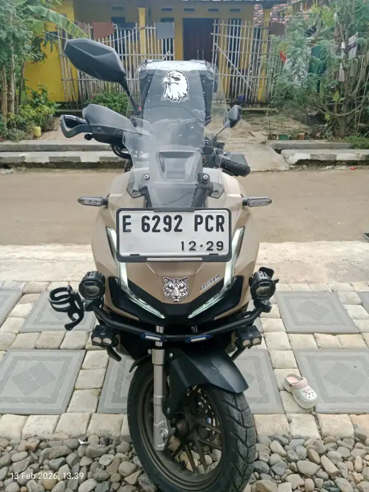 Motor honda adv 160 tahun 2024 abs