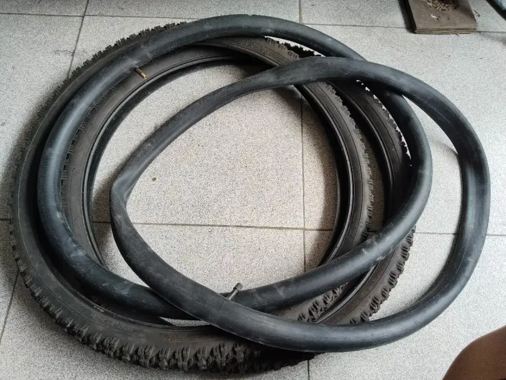 Ban sepedah gunung luar dalam