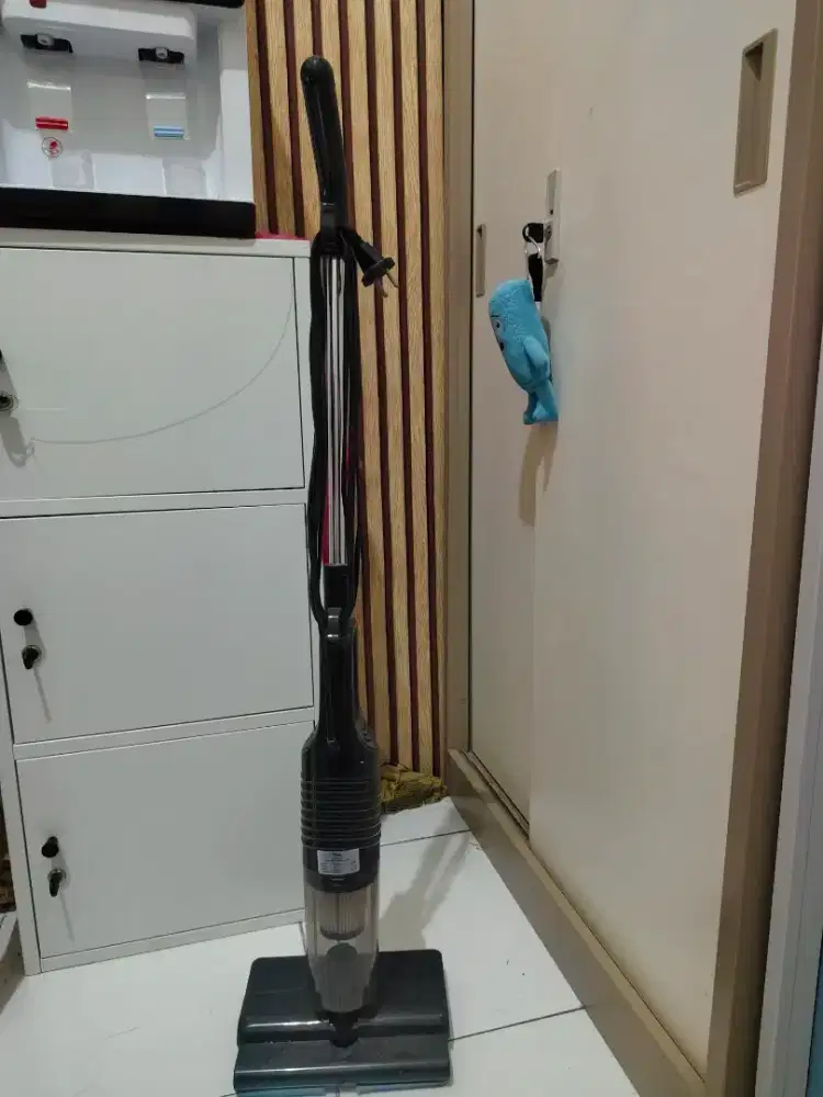 Vacum cleaner merek tixx