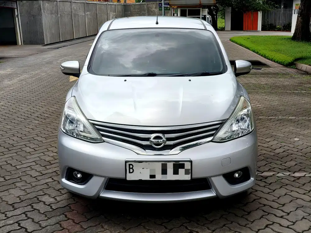 Nissan Grand Livina XV MT 2017