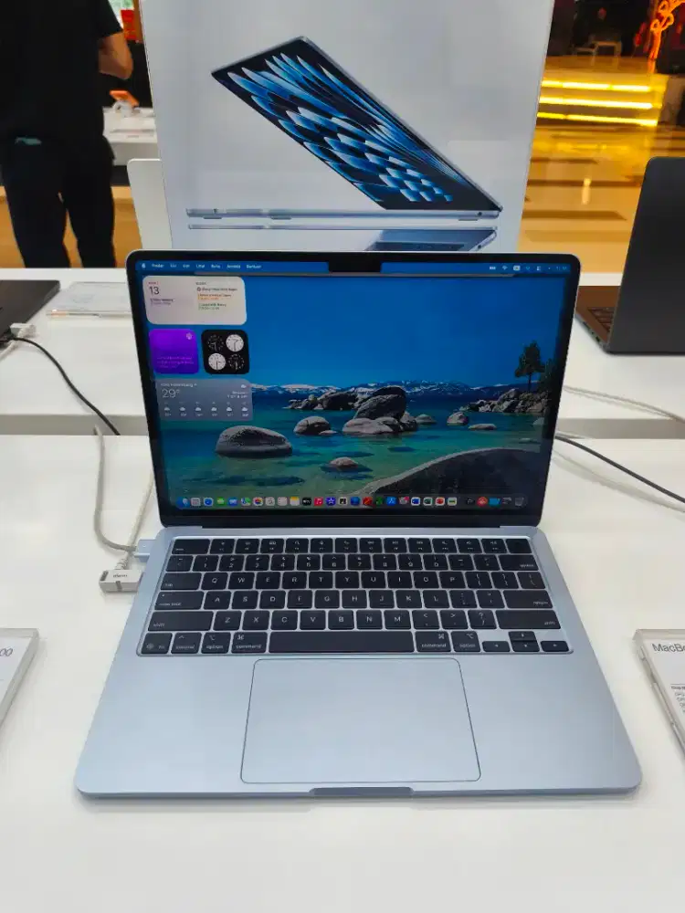 KREDIT MACBOOK AIR M4 SEGAMPANG ITU HANYA DI HOME KREDIT BUNGA 0%