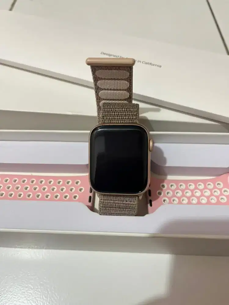 FS Apple Watch series 4 44MM Rosegold